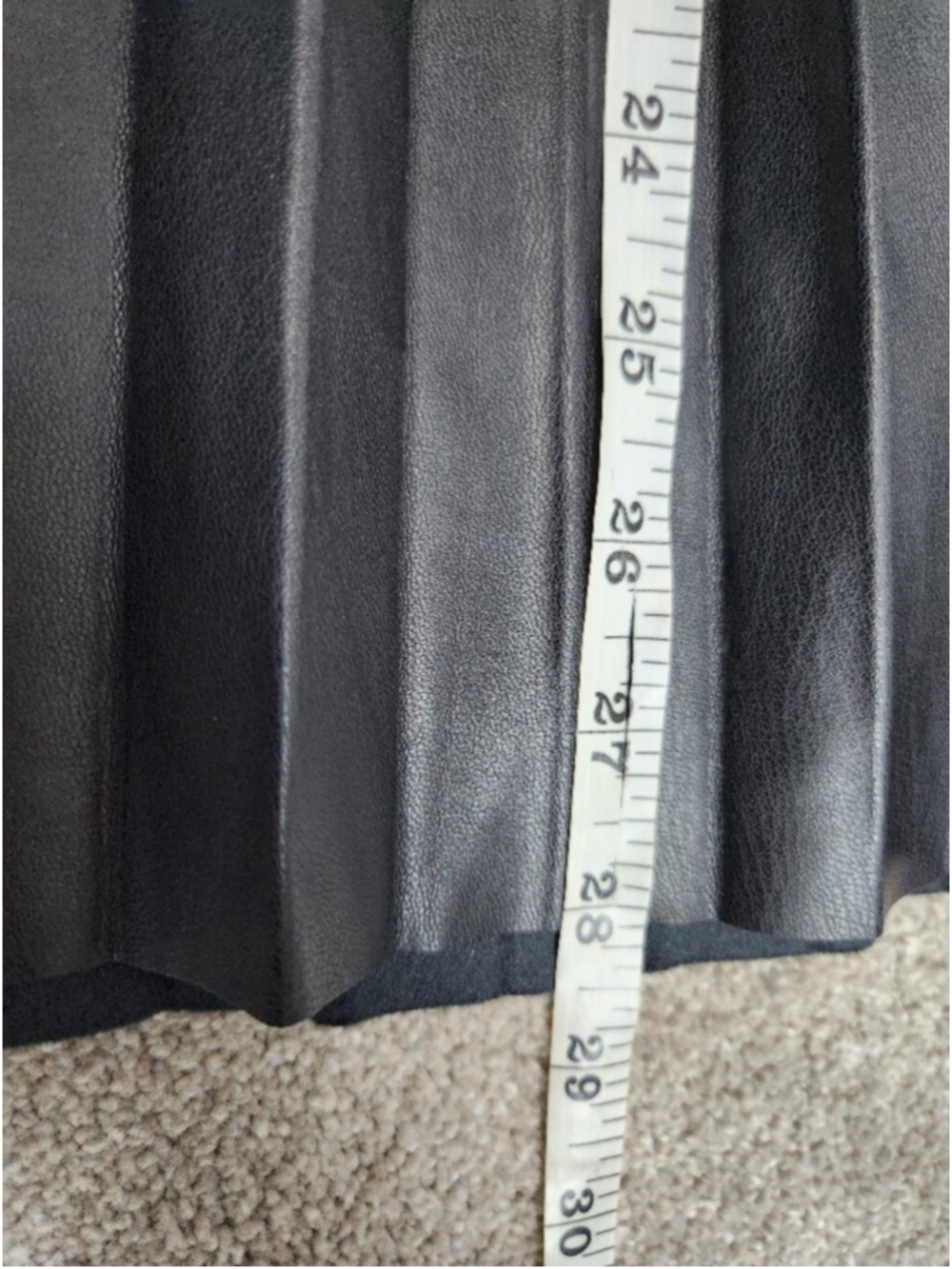 🆕 Faux Leather Pleated 7 For All Man Kind Midi Skirt Sz M Dark Academia Baddie - Picture 9 of 10